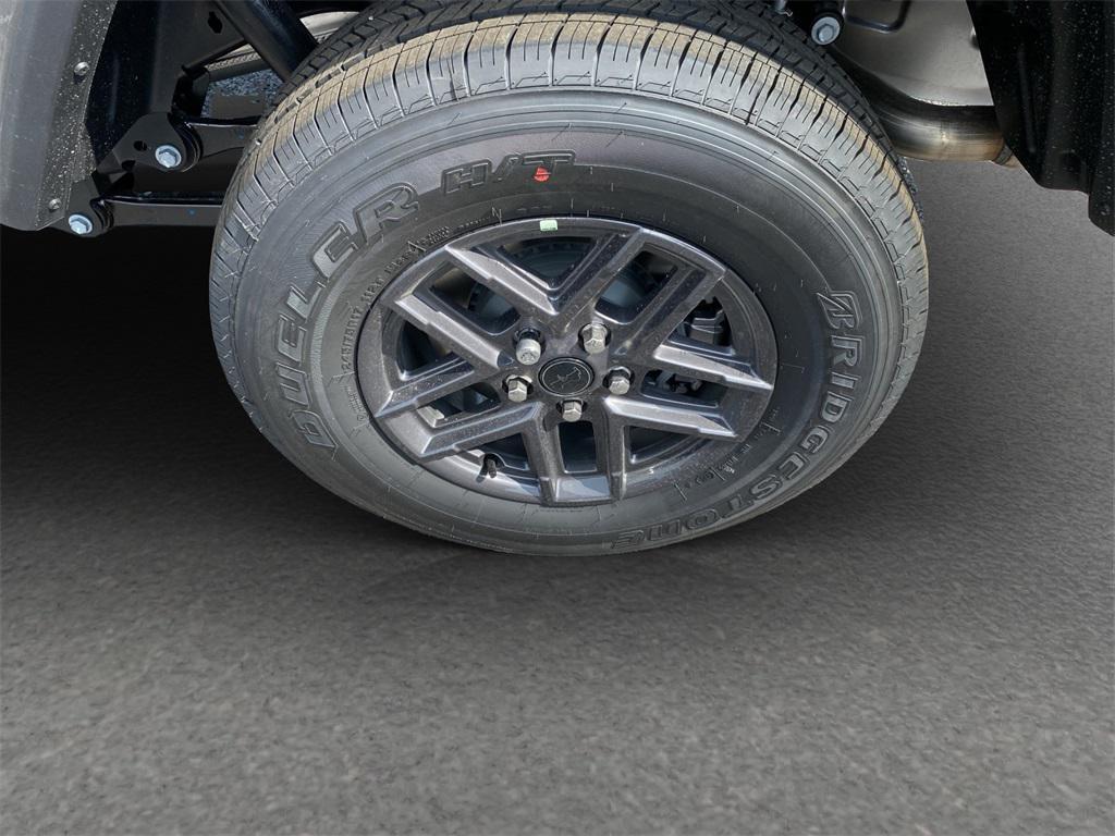 new 2025 Jeep Gladiator car, priced at $51,740