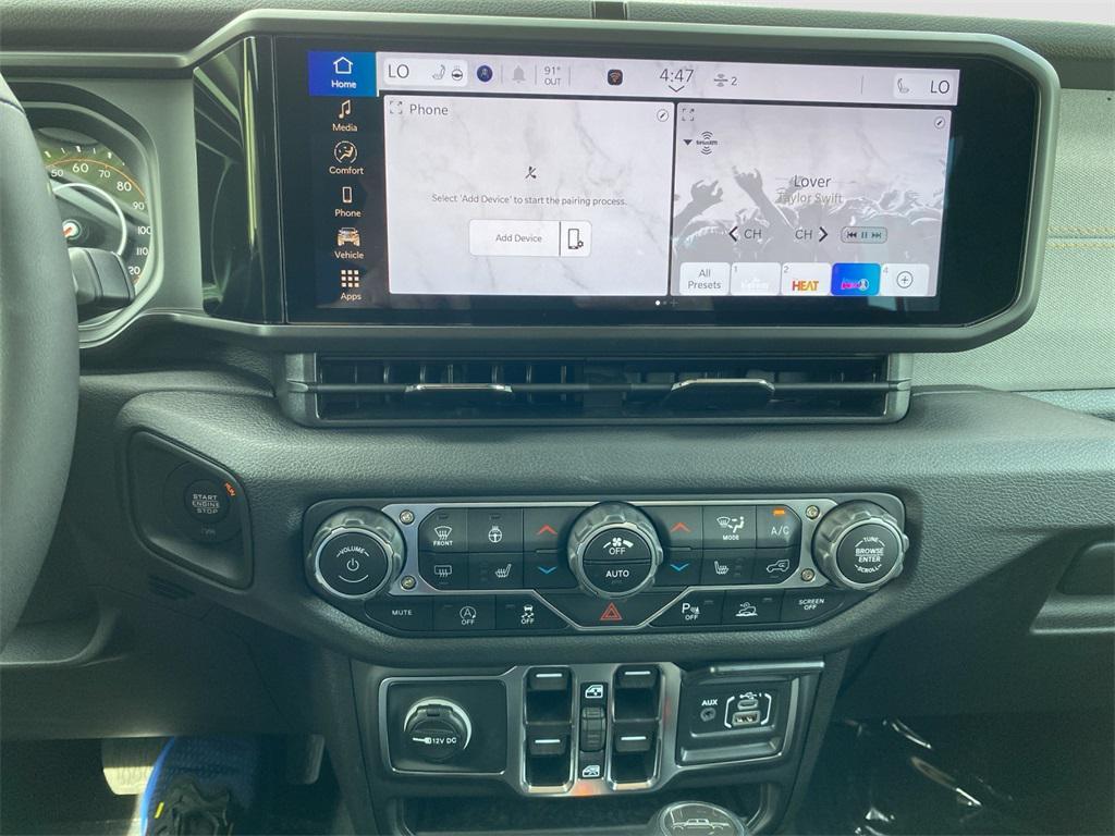 new 2025 Jeep Gladiator car, priced at $51,740