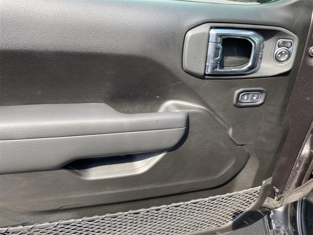 new 2025 Jeep Gladiator car, priced at $51,740