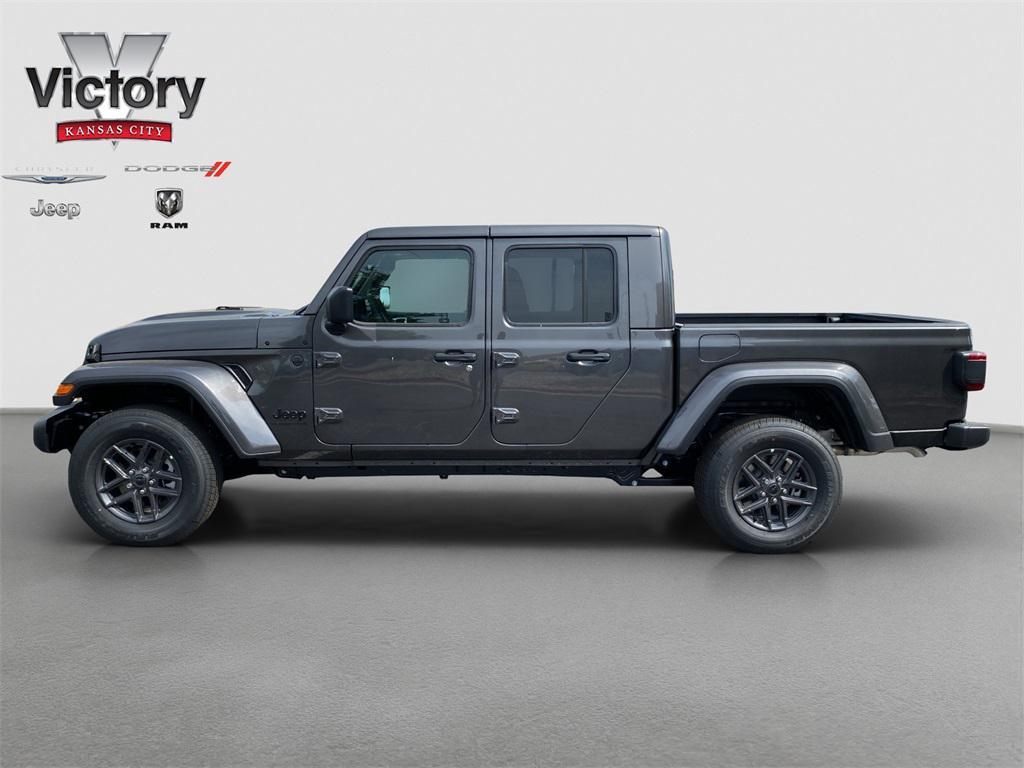 new 2025 Jeep Gladiator car, priced at $51,740