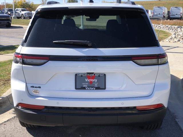 new 2025 Jeep Grand Cherokee car, priced at $47,580