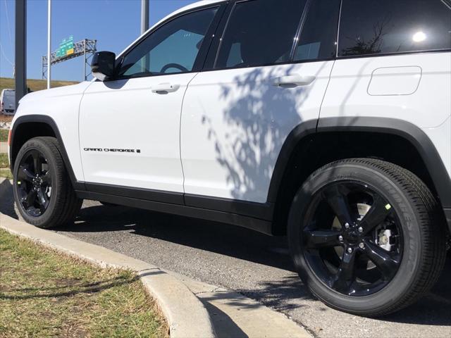 new 2025 Jeep Grand Cherokee car, priced at $47,580