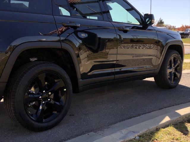 new 2025 Jeep Grand Cherokee car, priced at $52,535