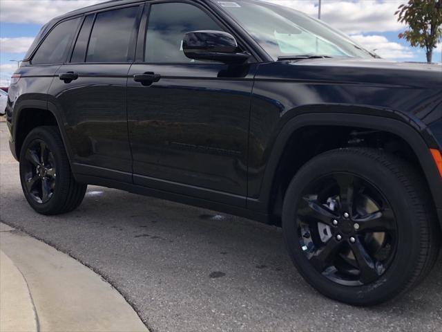 new 2025 Jeep Grand Cherokee car, priced at $48,175