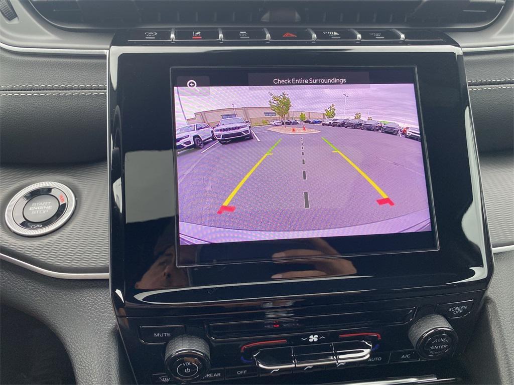 new 2025 Jeep Grand Cherokee car, priced at $42,375