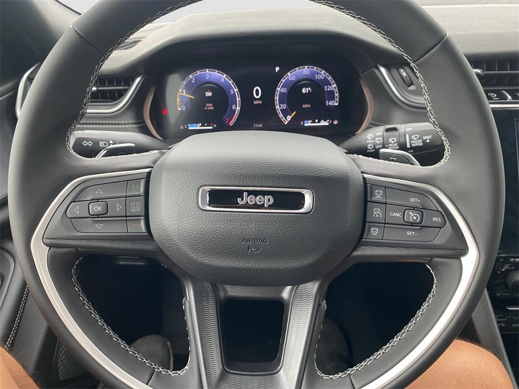 new 2025 Jeep Grand Cherokee car, priced at $42,375