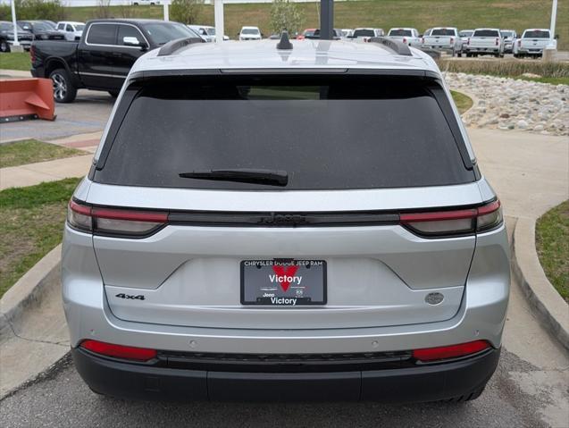 new 2025 Jeep Grand Cherokee car, priced at $48,670