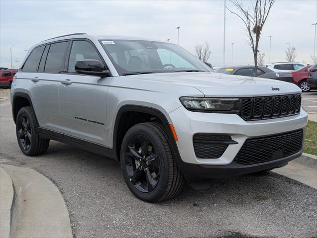 new 2025 Jeep Grand Cherokee car, priced at $48,670