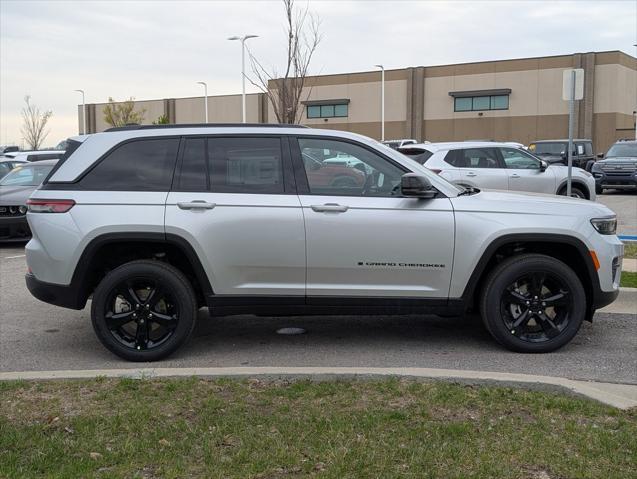 new 2025 Jeep Grand Cherokee car, priced at $48,670