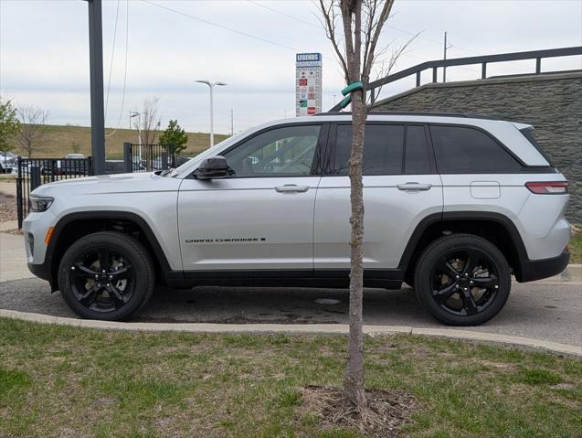 new 2025 Jeep Grand Cherokee car, priced at $48,670