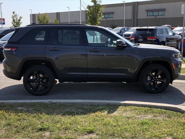 new 2025 Jeep Grand Cherokee car, priced at $55,460