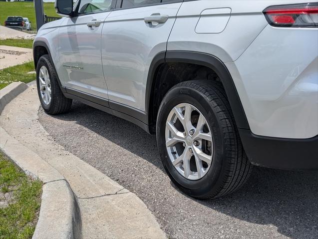 used 2023 Jeep Grand Cherokee car, priced at $30,497