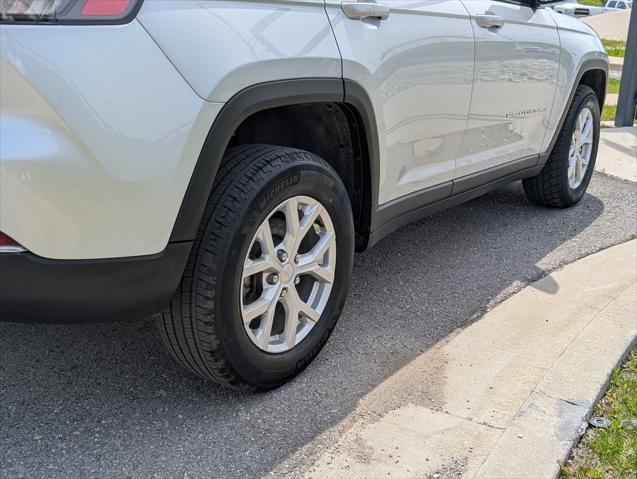 used 2023 Jeep Grand Cherokee car, priced at $30,497