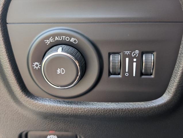 used 2023 Jeep Grand Cherokee car, priced at $30,497