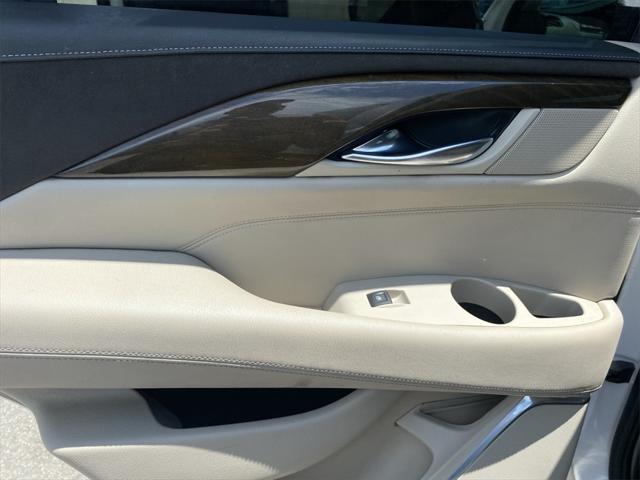 used 2020 Cadillac Escalade car, priced at $31,995