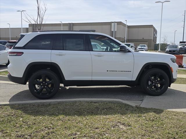 new 2025 Jeep Grand Cherokee car, priced at $48,075