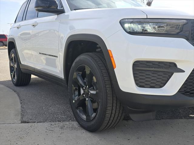 new 2025 Jeep Grand Cherokee car, priced at $48,075