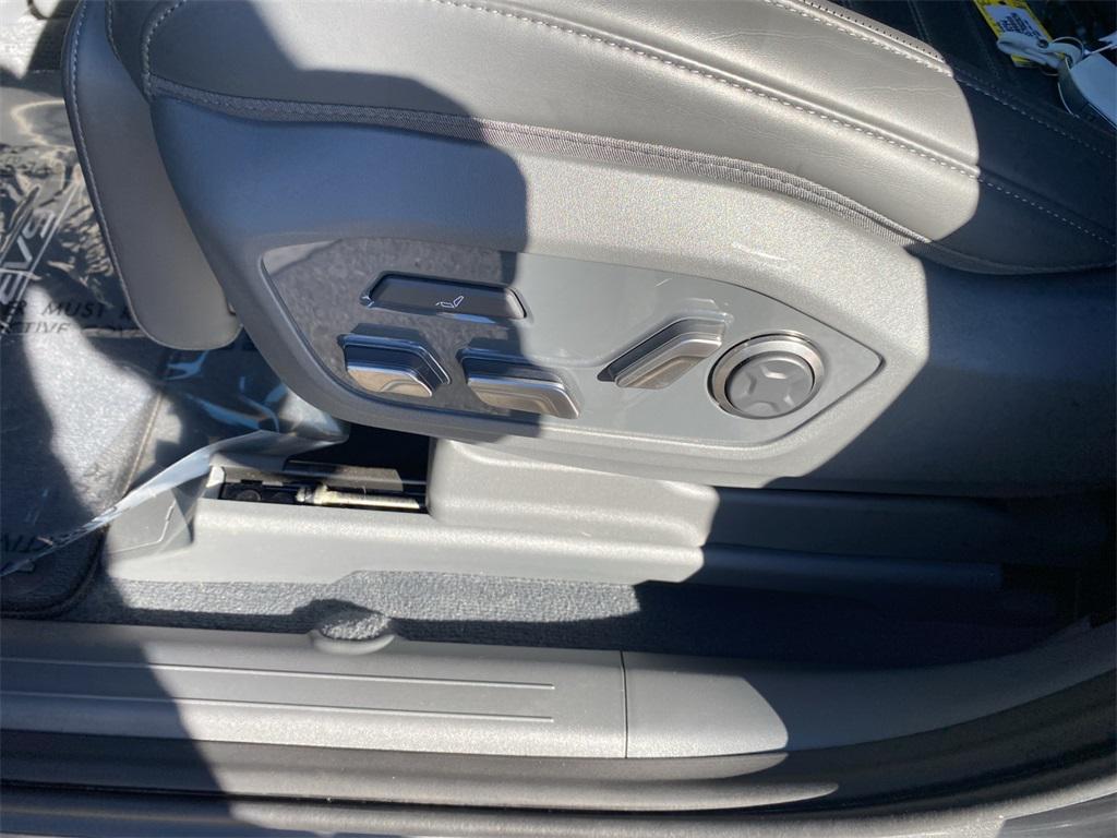 used 2024 Kia EV9 car, priced at $39,995