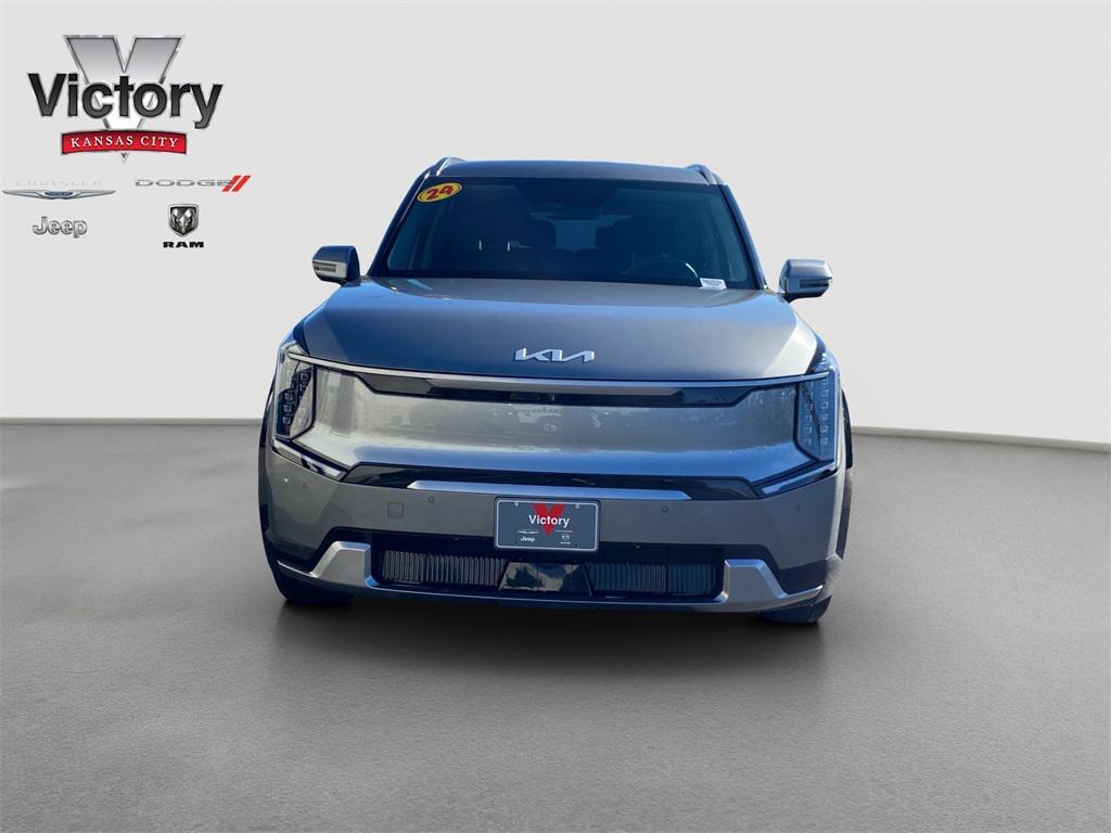 used 2024 Kia EV9 car, priced at $39,995