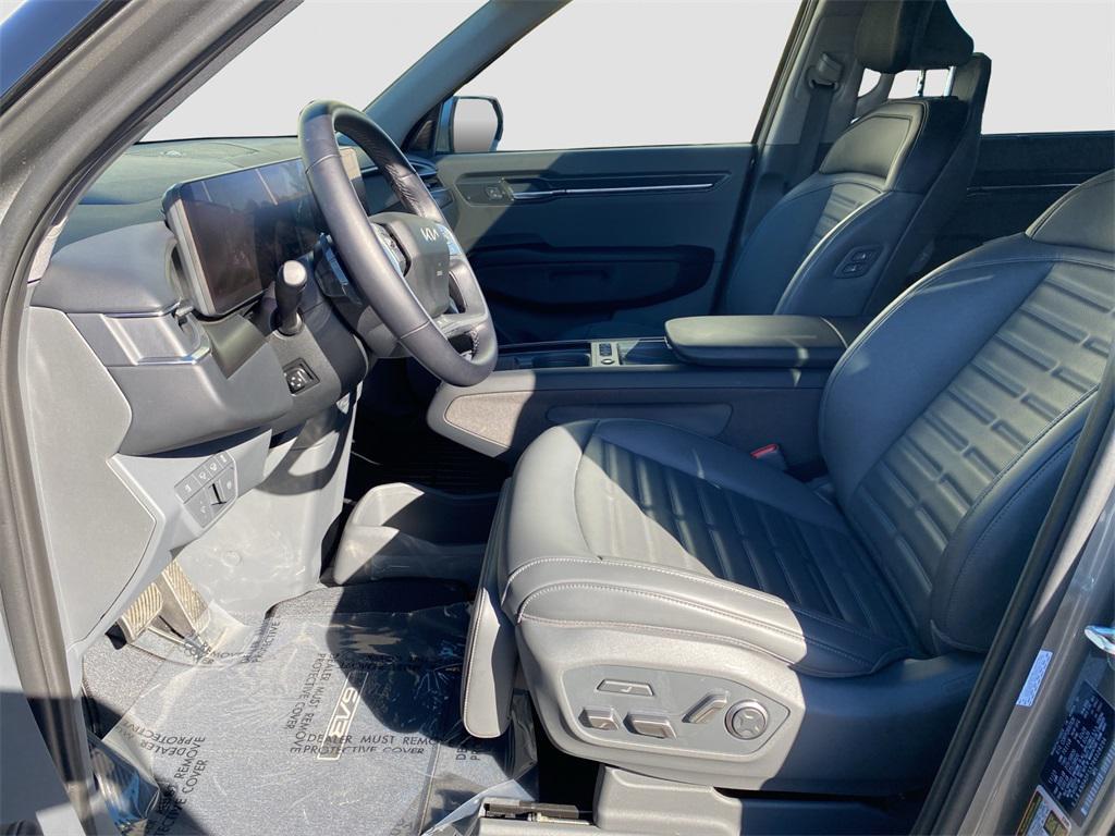 used 2024 Kia EV9 car, priced at $39,995