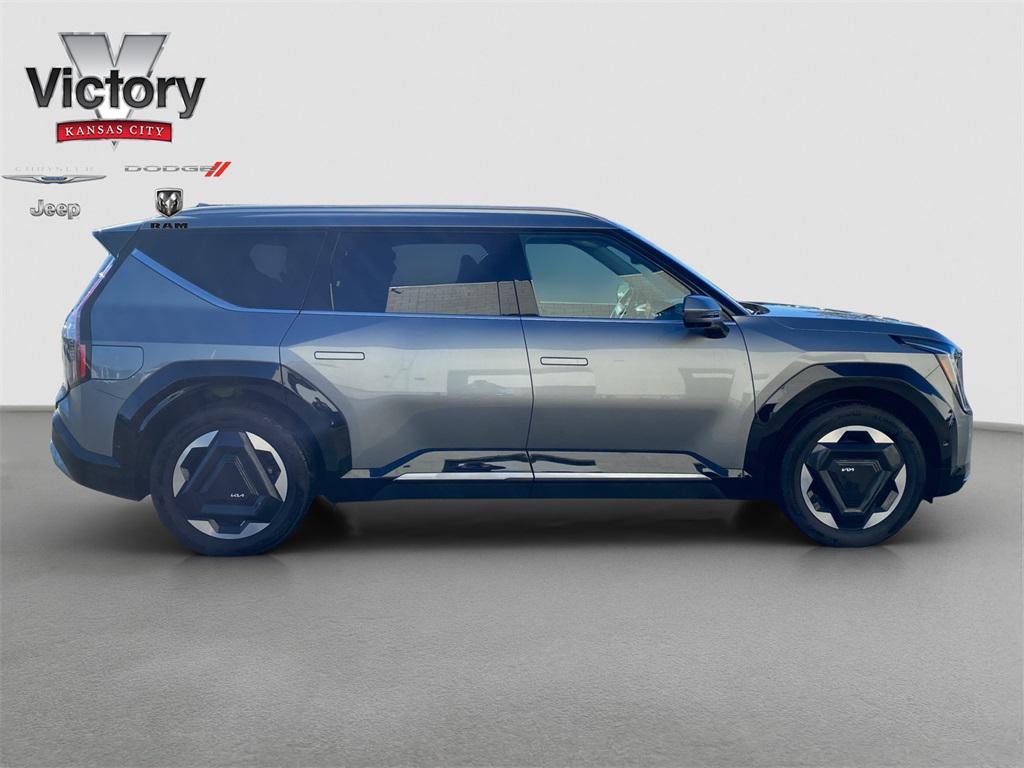 used 2024 Kia EV9 car, priced at $39,995