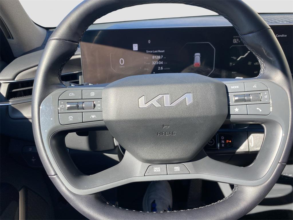 used 2024 Kia EV9 car, priced at $39,995