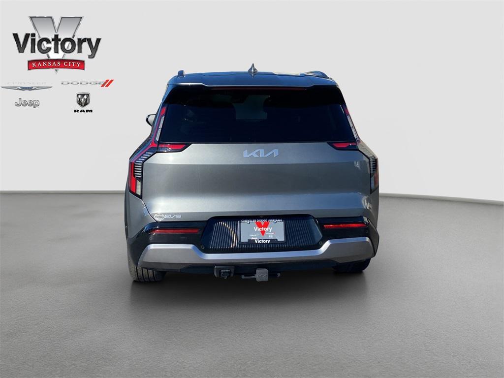 used 2024 Kia EV9 car, priced at $39,995