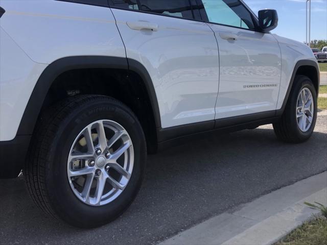 new 2024 Jeep Grand Cherokee car, priced at $42,580