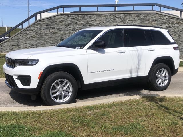 new 2024 Jeep Grand Cherokee car, priced at $42,580