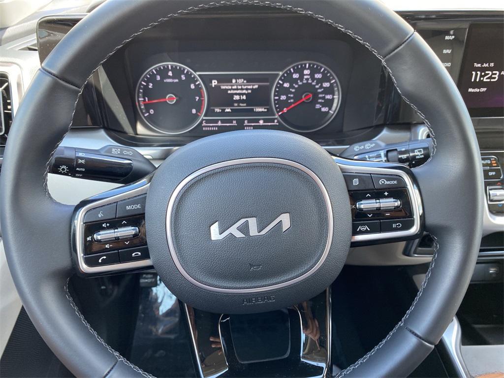 used 2022 Kia Sorento car, priced at $27,995