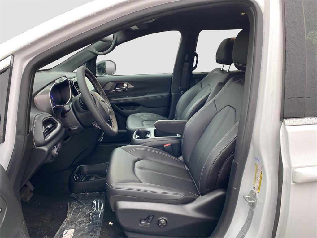 new 2026 Chrysler Pacifica car, priced at $45,740