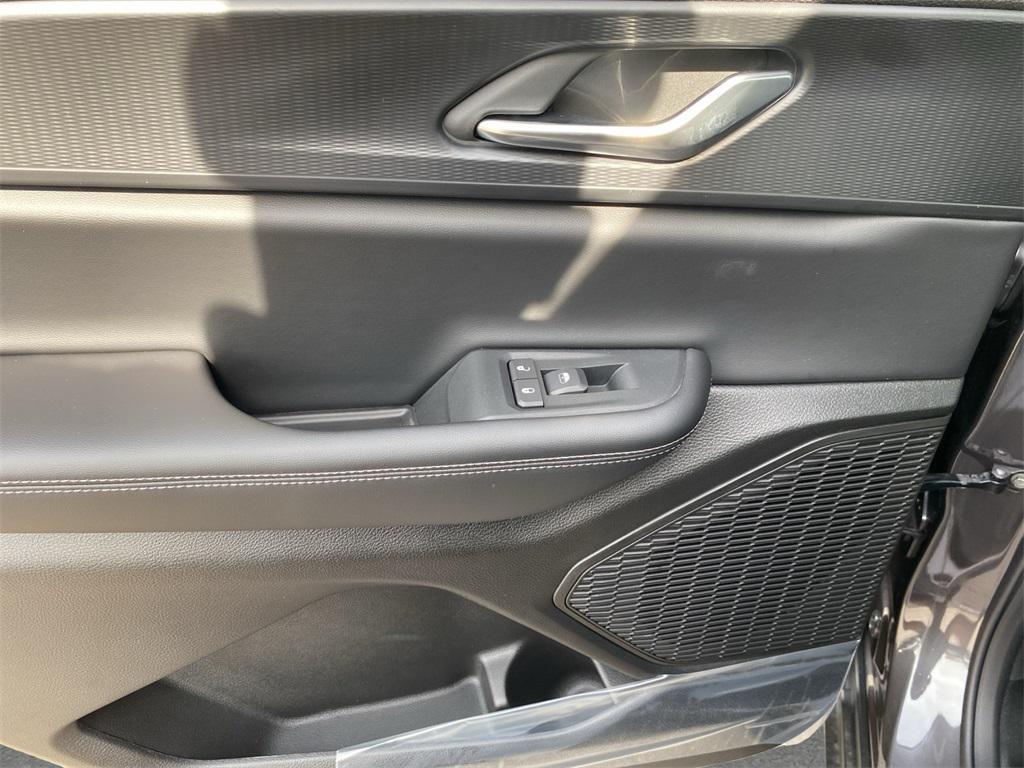 new 2025 Jeep Grand Cherokee L car, priced at $45,120
