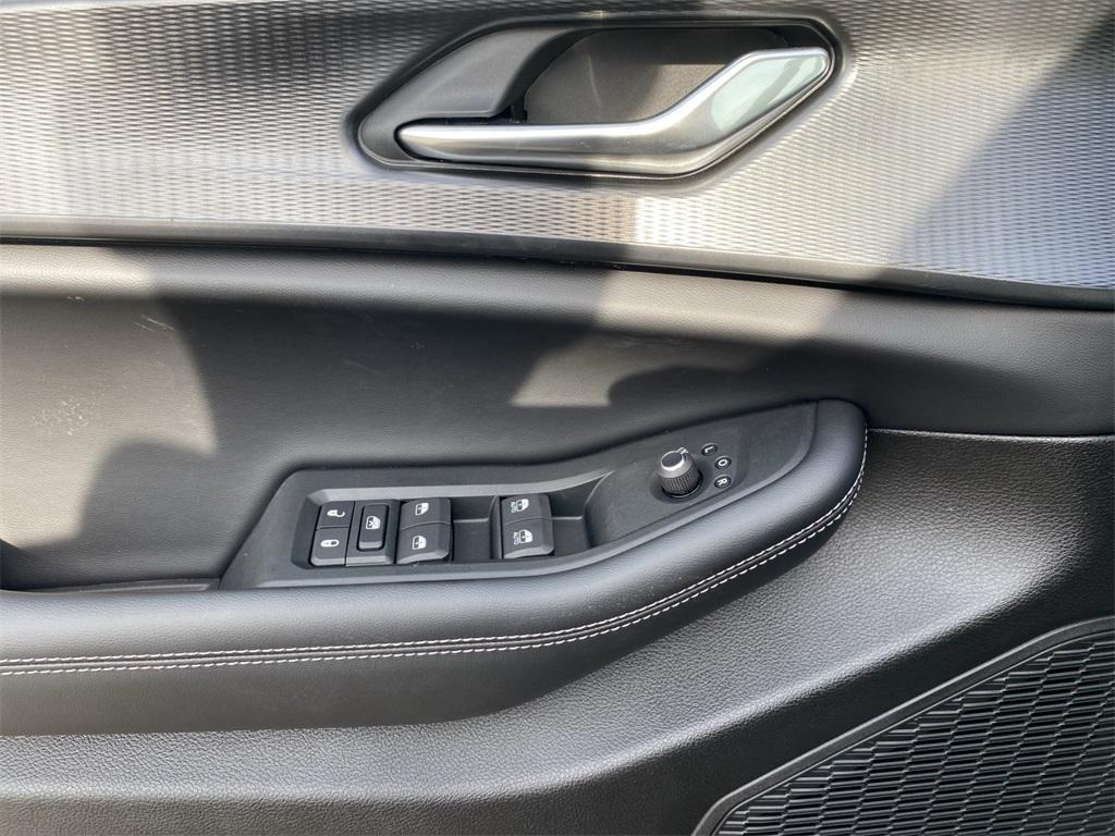 new 2025 Jeep Grand Cherokee L car, priced at $45,120