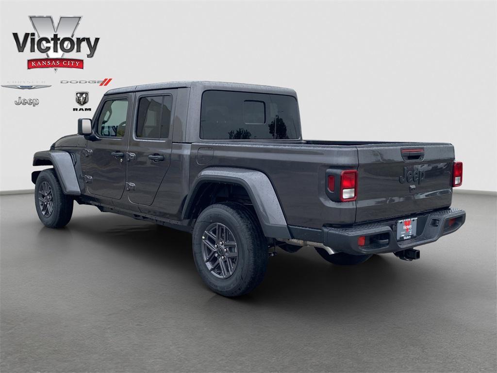 new 2025 Jeep Gladiator car, priced at $50,640