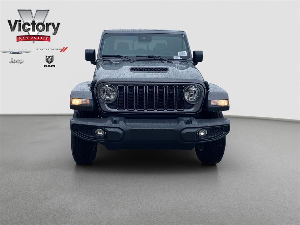 new 2025 Jeep Gladiator car, priced at $50,640