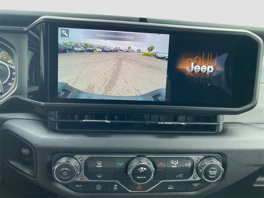 new 2025 Jeep Gladiator car, priced at $50,640