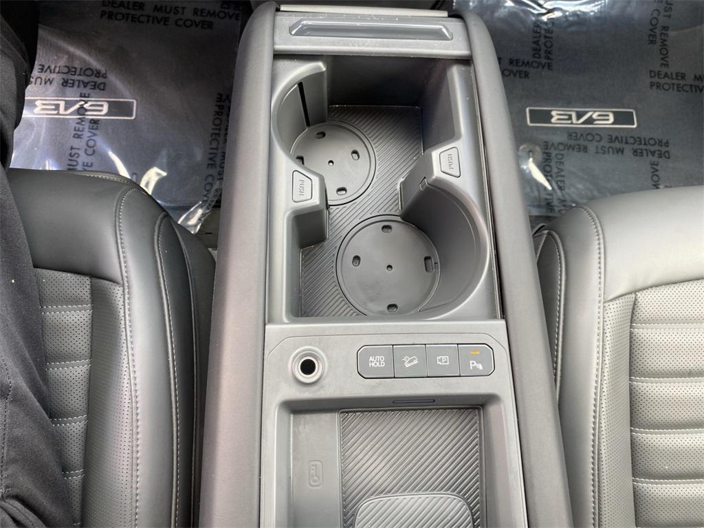 used 2024 Kia EV9 car, priced at $39,995