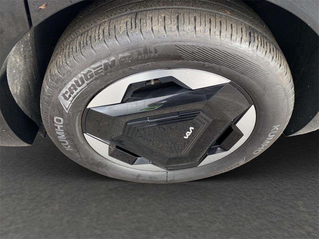 used 2024 Kia EV9 car, priced at $39,995