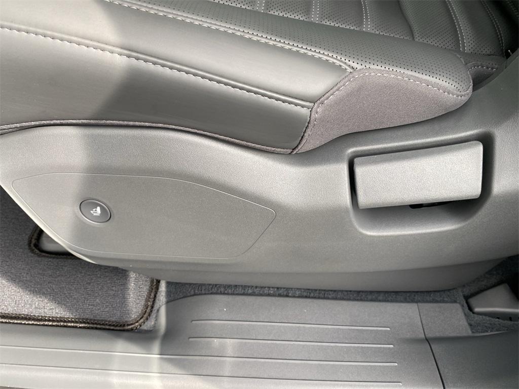 used 2024 Kia EV9 car, priced at $39,995