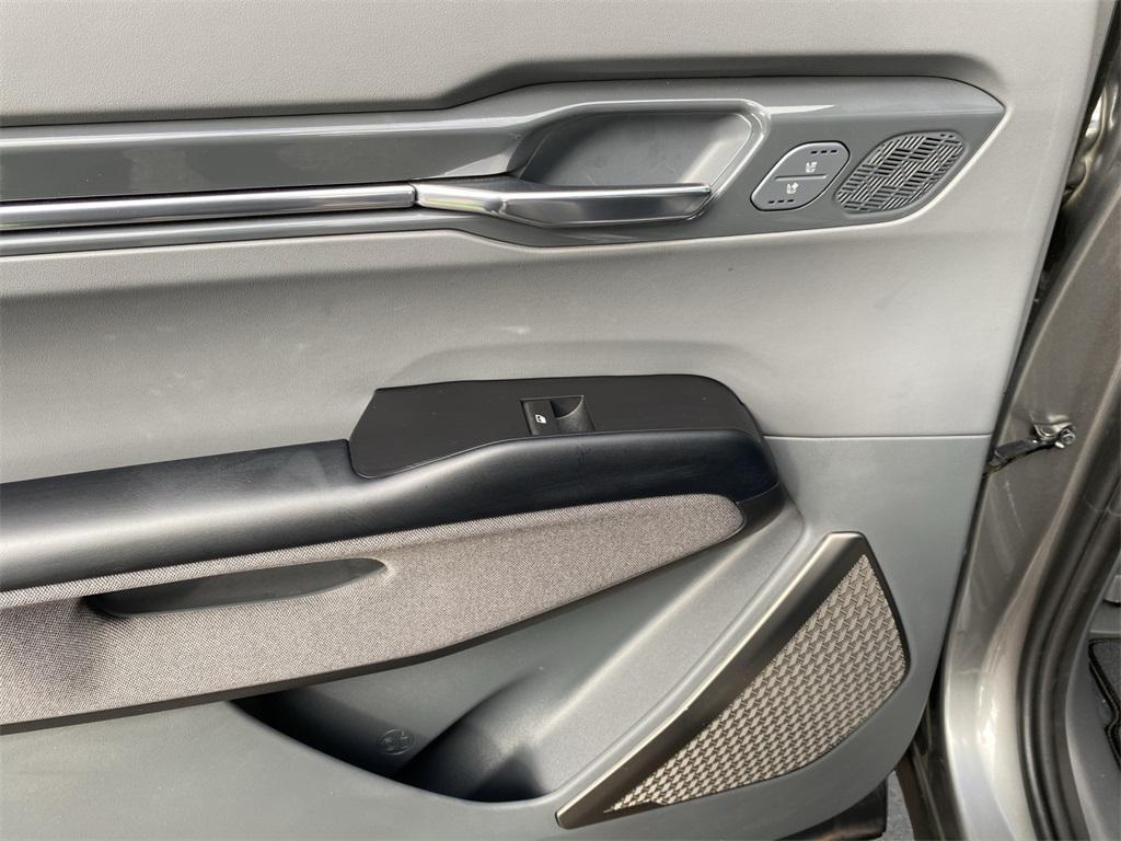 used 2024 Kia EV9 car, priced at $39,995