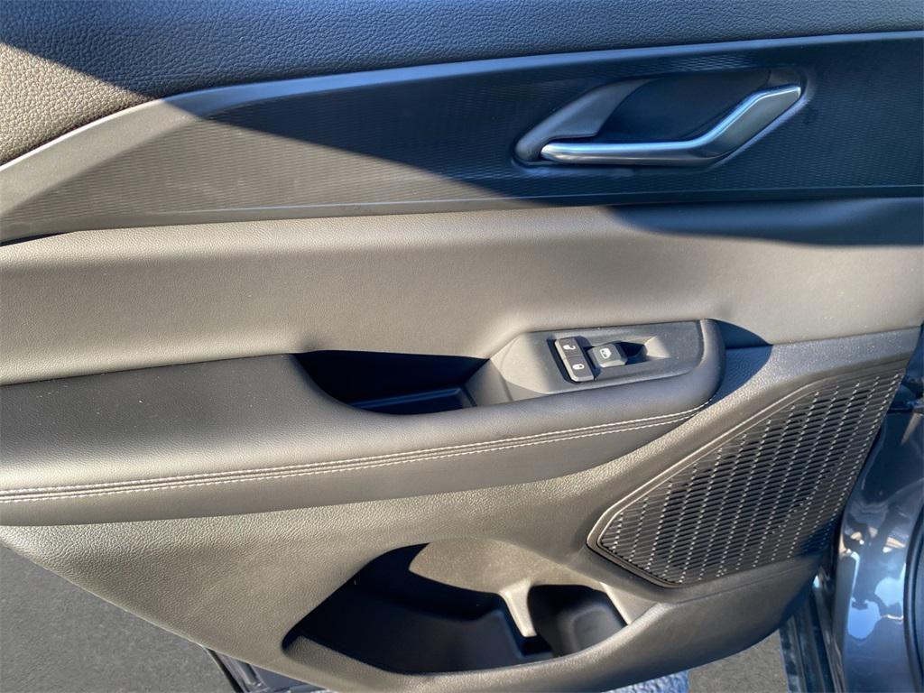 new 2025 Jeep Grand Cherokee car, priced at $48,870