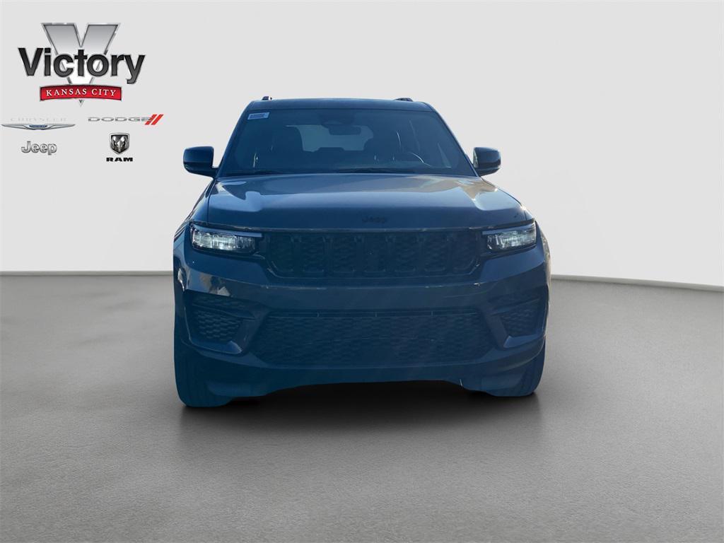new 2025 Jeep Grand Cherokee car, priced at $48,870