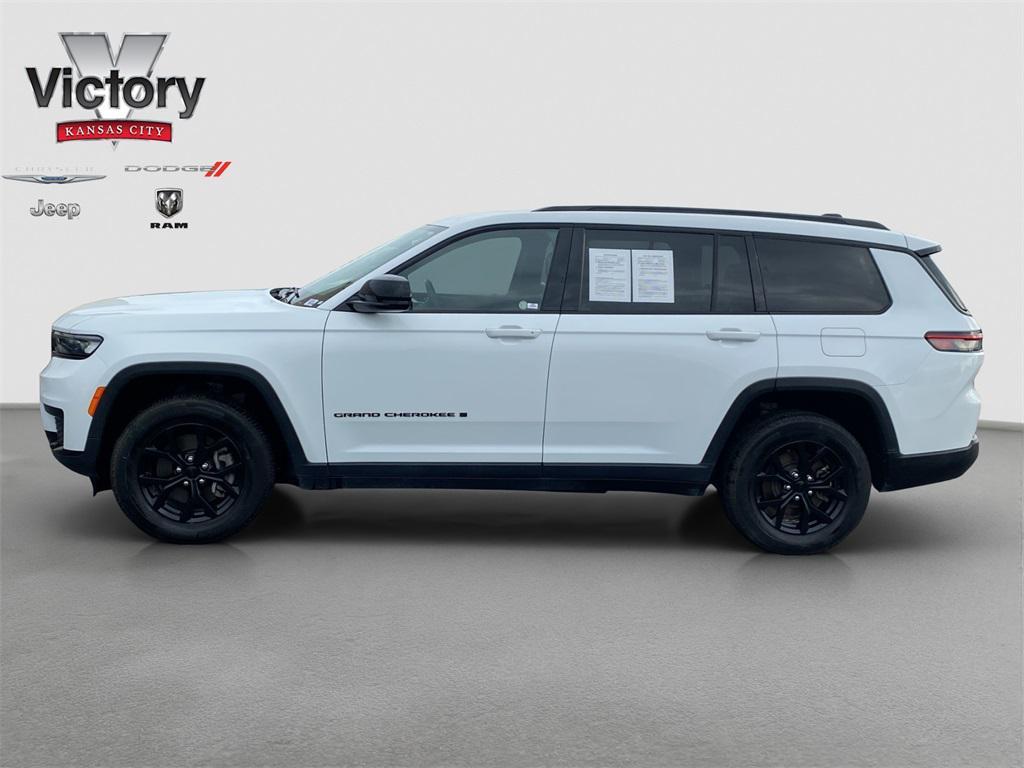 used 2024 Jeep Grand Cherokee L car, priced at $27,995