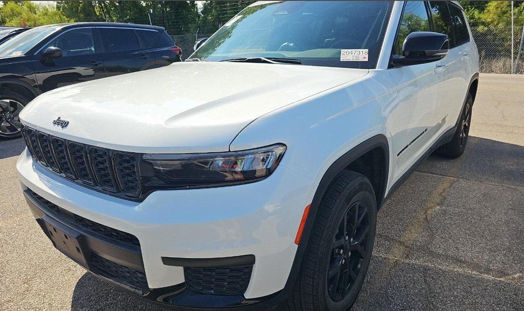 used 2024 Jeep Grand Cherokee L car, priced at $29,997