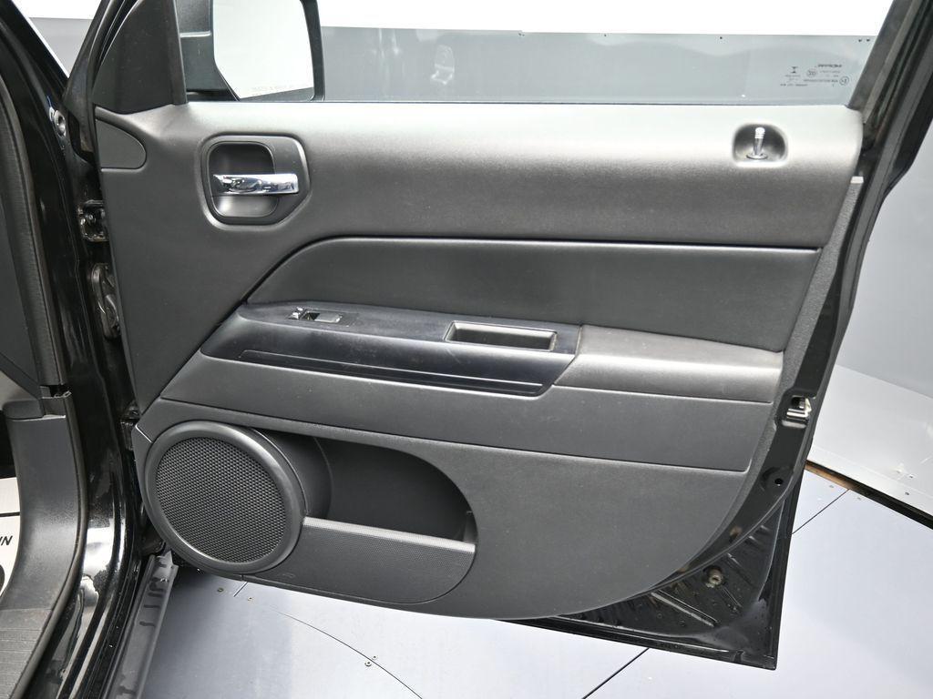 used 2015 Jeep Patriot car, priced at $10,995