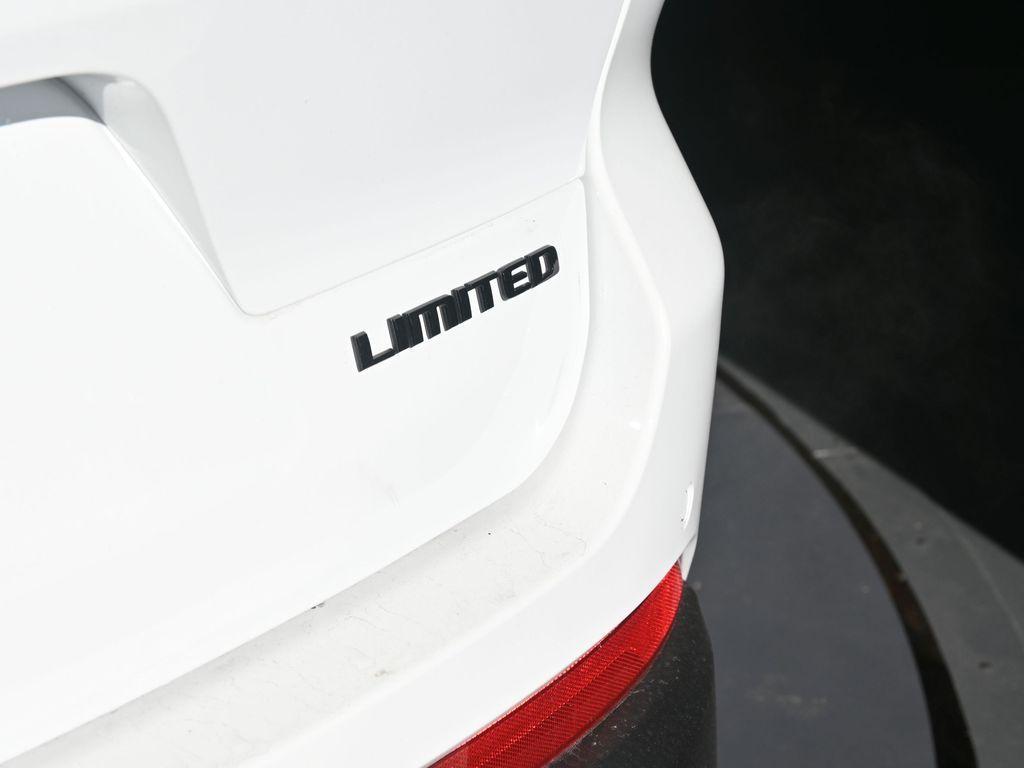 new 2025 Jeep Grand Cherokee L car, priced at $53,090