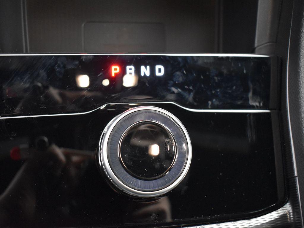 new 2025 Jeep Grand Cherokee car, priced at $40,782