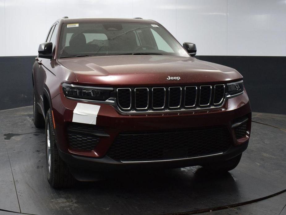 new 2025 Jeep Grand Cherokee car, priced at $38,958