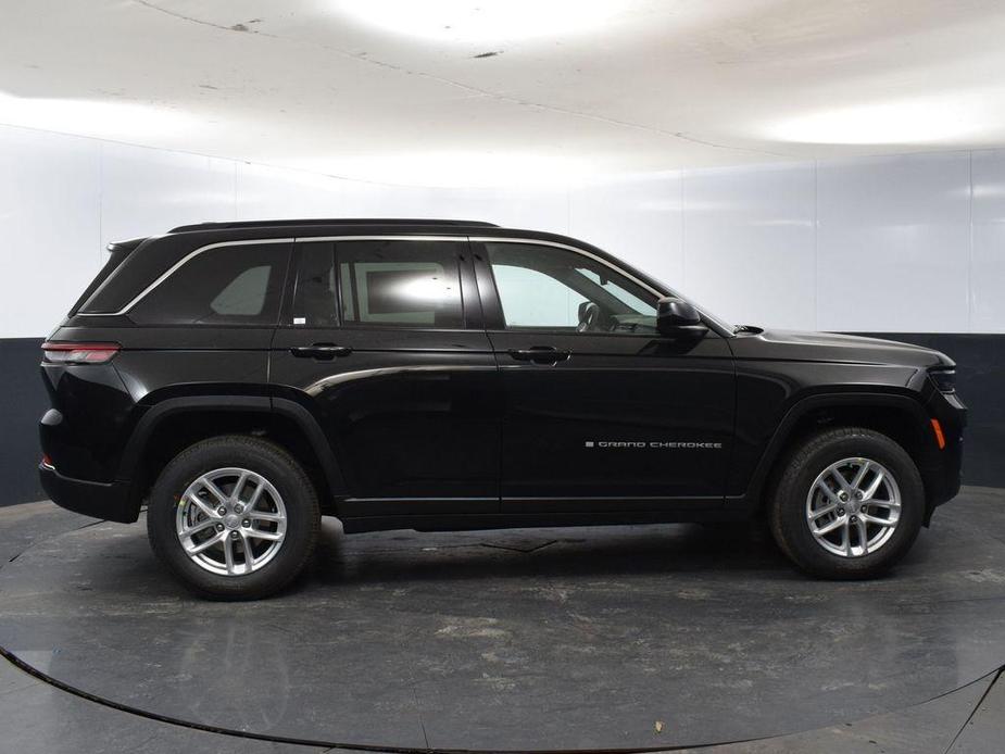 new 2025 Jeep Grand Cherokee car, priced at $38,958