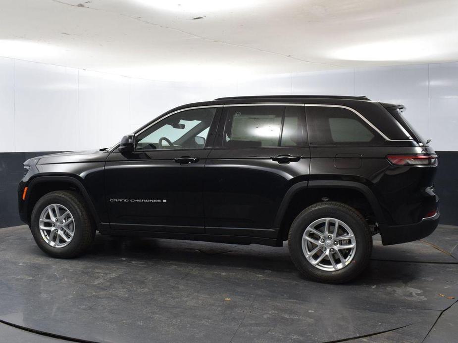 new 2025 Jeep Grand Cherokee car, priced at $38,958